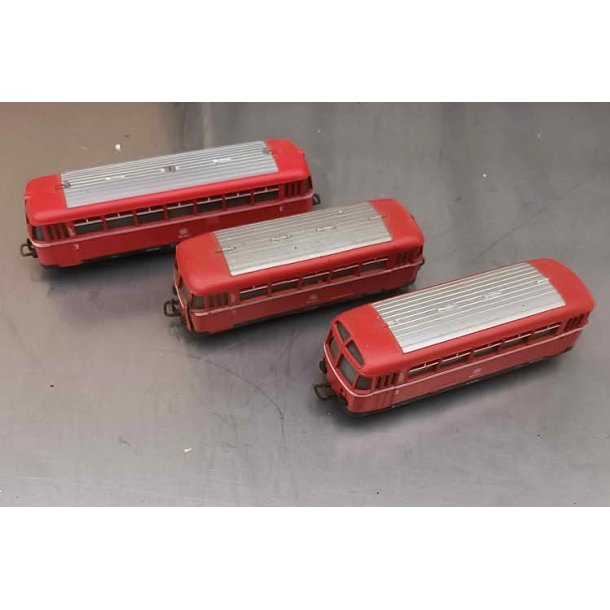 Skinnebus 3016 samt 3018 2 vogne analog uden �ske