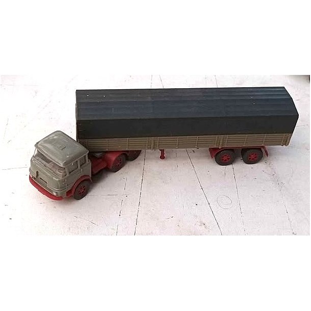 Modelbil 1;87