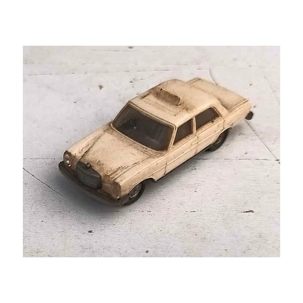 Modelbil 1;87