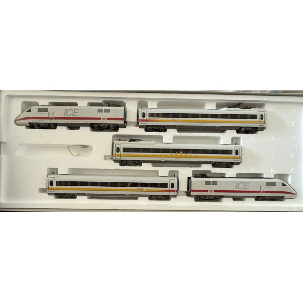 39710 ICE lyntog